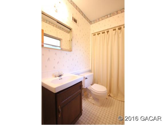1616 Northeast 17th Place, Gainesville, FL 32609