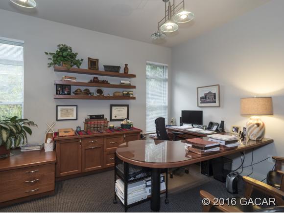 806 Northwest 16th Avenue B, Gainesville, FL 32609