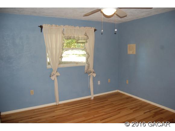 704 Northeast 156th Avenue, Gainesville, FL 32609