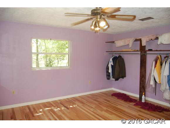 704 Northeast 156th Avenue, Gainesville, FL 32609