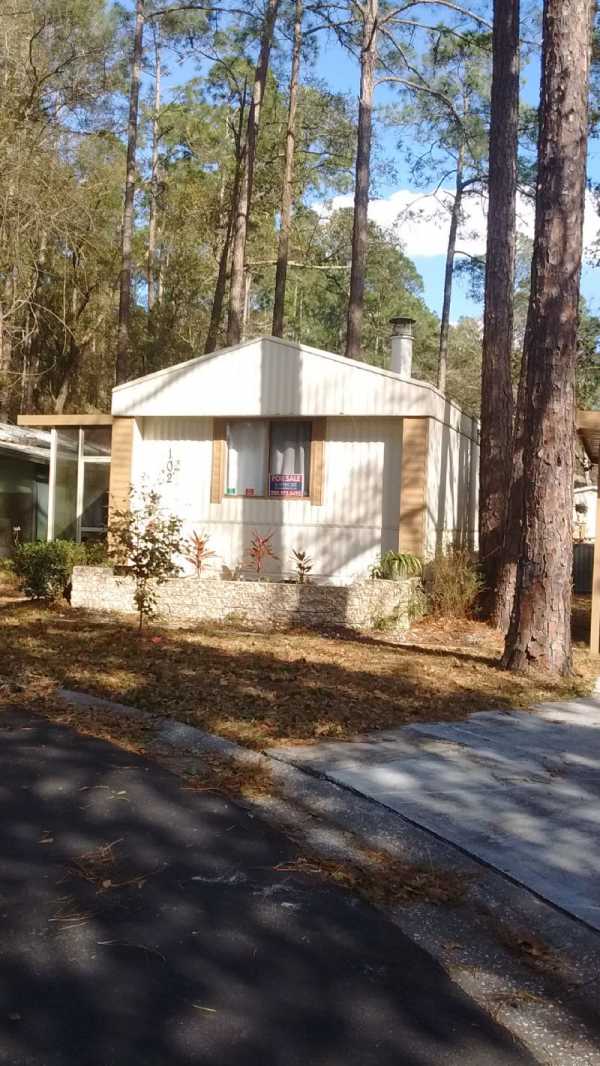 Brittany Estates5010 NE Waldo Road, #102Gainesville, FL 32609