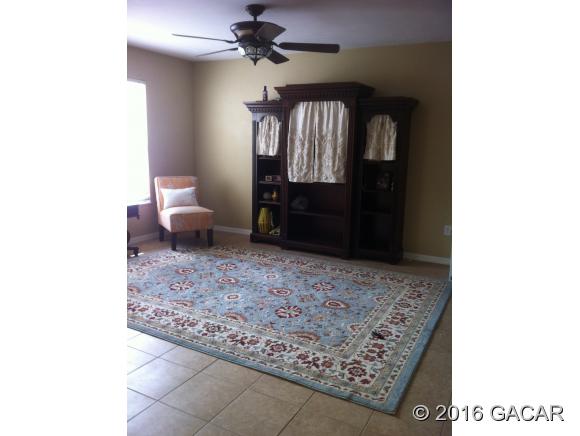 10868 Northwest 65th Way, Alachua, FL 32615