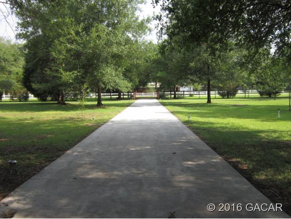10891 Northeast 104th Street, Archer, FL 32618