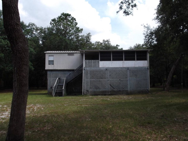 7639 6th St, Bell, FL 32619