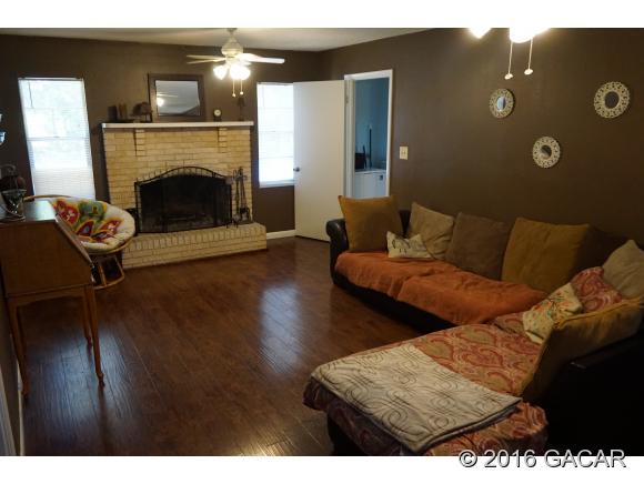 3379 Northwest County Road 340, Bell, FL 32619