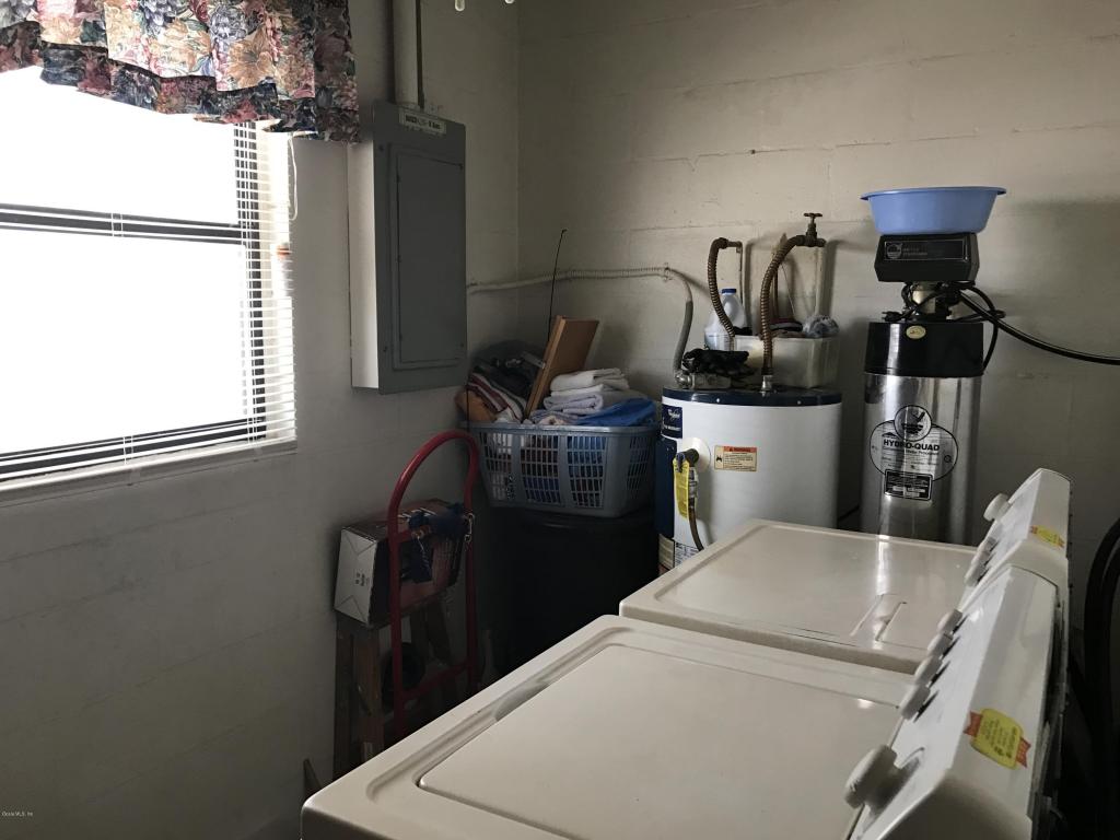 1617 NW 5th Street, Chiefland, FL 32626