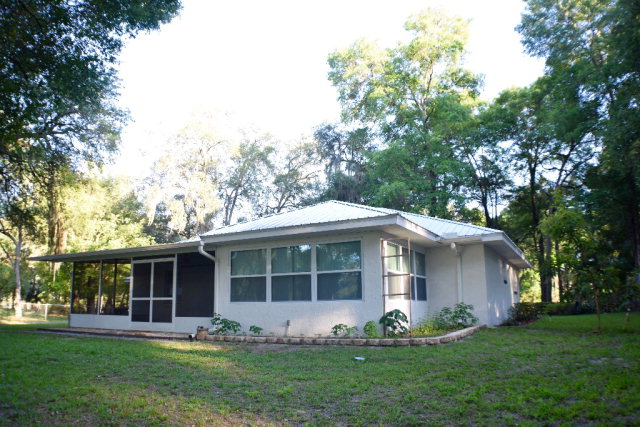 9361 110th St, Chiefland, FL 32626