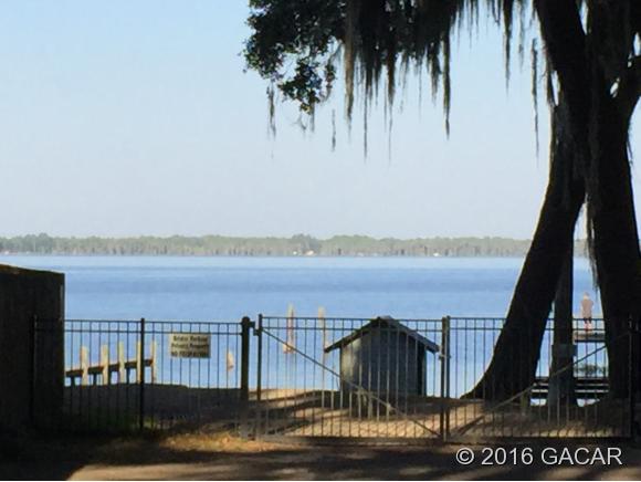 20812 Northeast 101 Avenue, Earleton, FL 32631