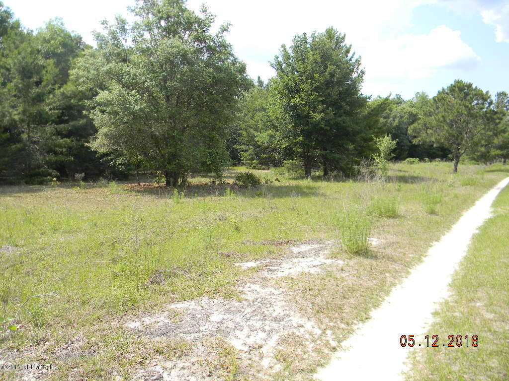 000 KOA RD, Hawthorne, FL 32640