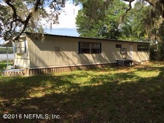 592 Higginbotham Lake Rd, Hawthorne, FL 32640