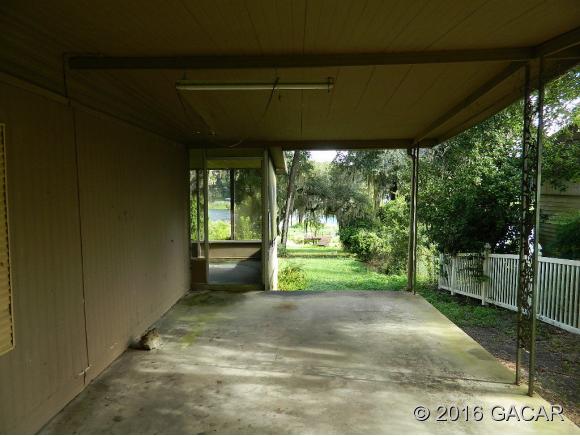 106 Little Orange Lake Drive, Hawthorne, FL 32640