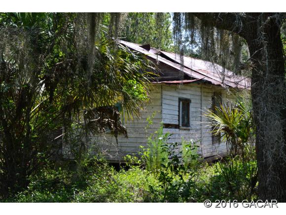 9126 South Highway US Hwy 301, Hawthorne, FL 32640