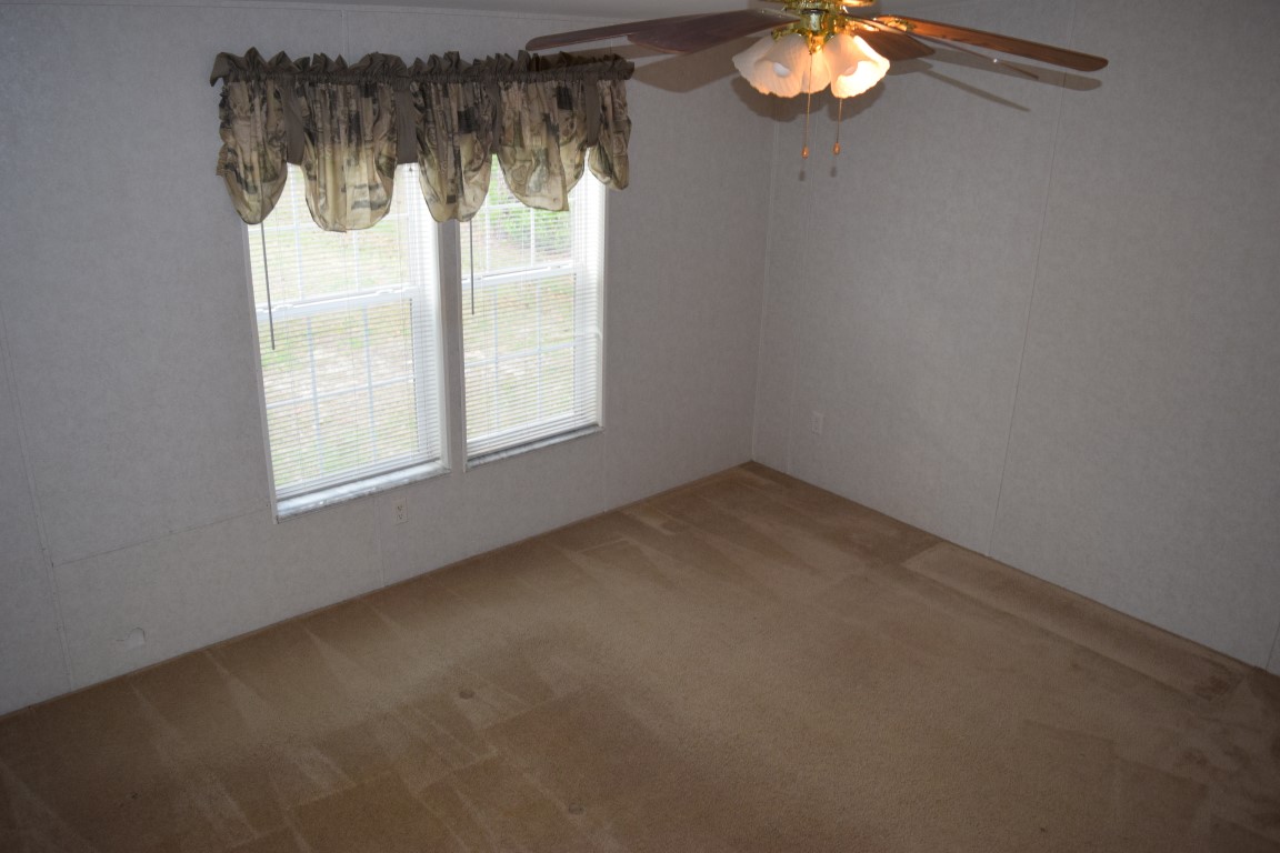 313 Riley Lake Dr., Hawthorne, FL 32640