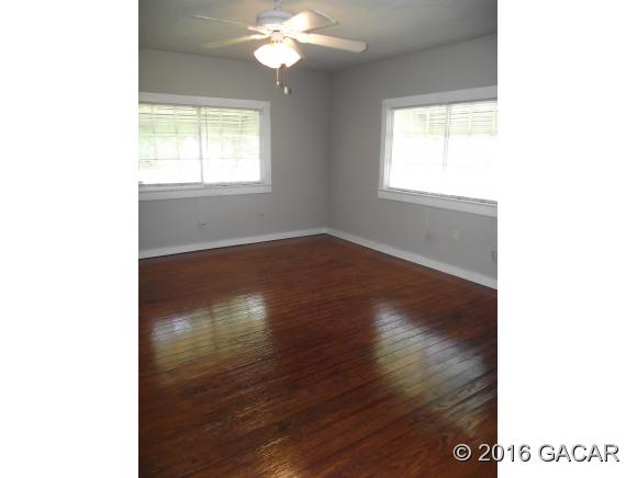 1925 Northeast 55 Boulevard, Gainesville, FL 32641