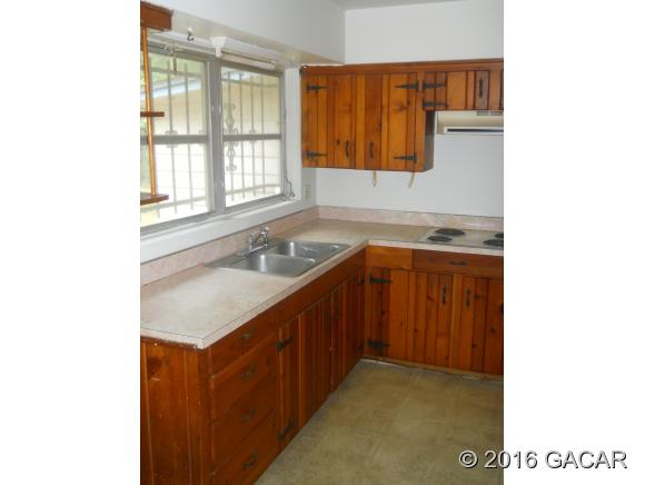 3906 Southeast 27 Street, Gainesville, FL 32641