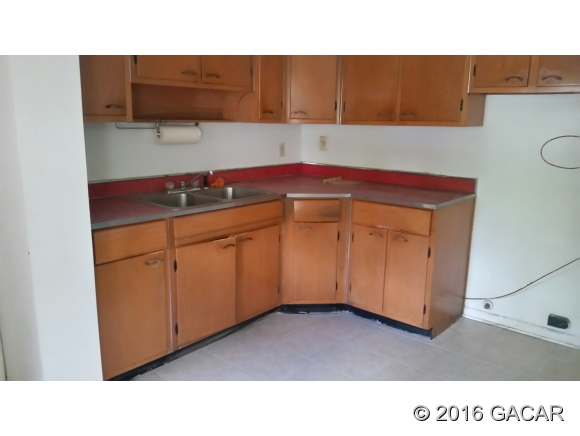 815 Northeast 24 Terrace, Gainesville, FL 32641