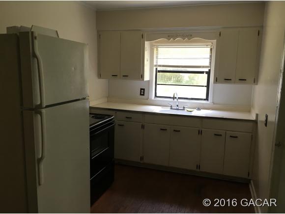 203 Northeast 8th Avenue, Micanopy, FL 32643
