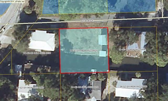 30 6th Ave, Horseshoe Beach, FL 32648