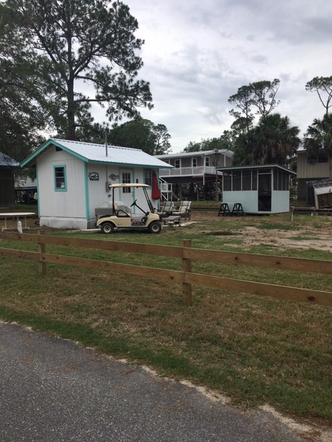 30 6th Ave, Horseshoe Beach, FL 32648