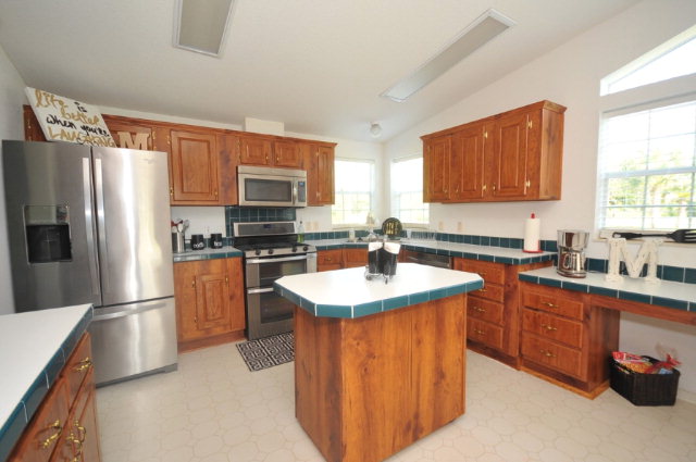 271 659th St, Horseshoe Beach, FL 32648