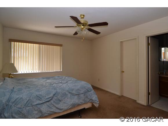 3758 Northwest 56th Lane, Gainesville, FL 32653