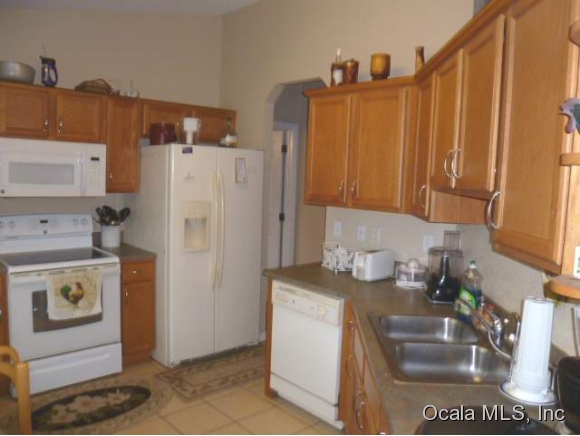 2070 SE 114th AVE, Morriston, FL 32668