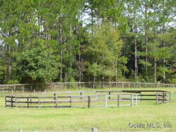 2070 SE 114th AVE, Morriston, FL 32668
