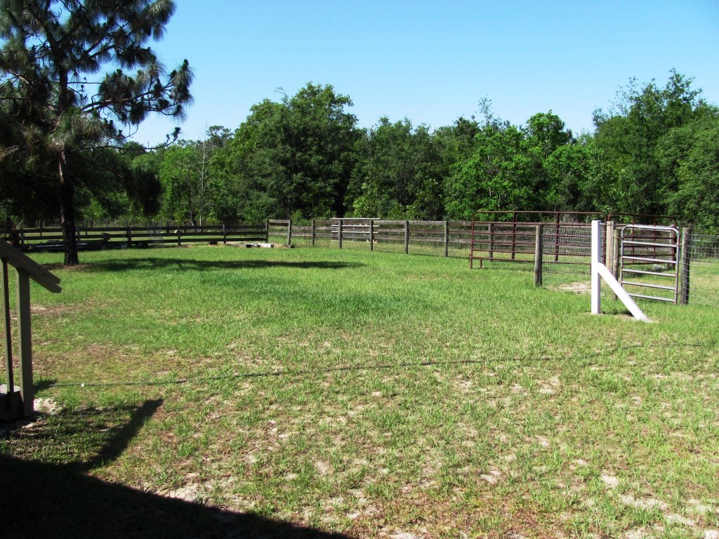 7550 SE 193 AVENUE, Morriston, FL 32668