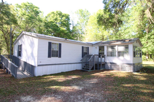 1035 642nd St, Old Town, FL 32680
