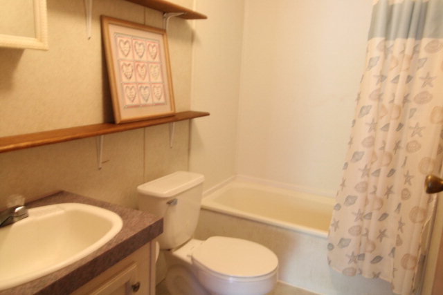 1035 642nd St, Old Town, FL 32680