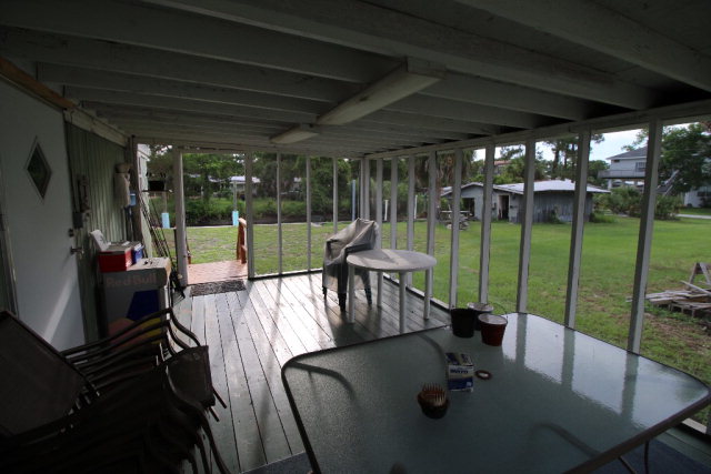 11 908th St, Suwannee, FL 32692