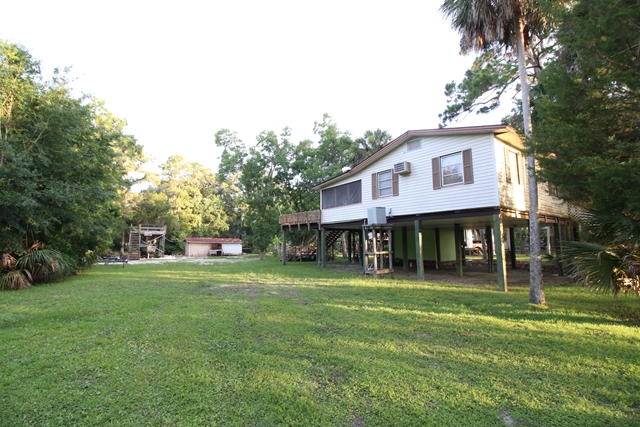 527 205th St, Suwannee, FL 32692