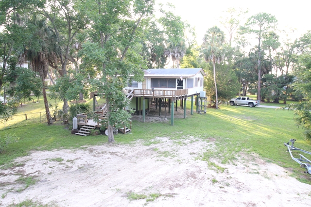 527 205th St, Suwannee, FL 32692