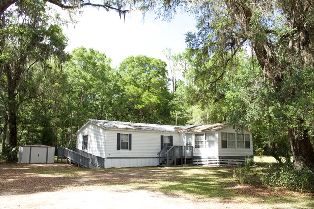 1035 642nd Street, Old Town, FL 32693