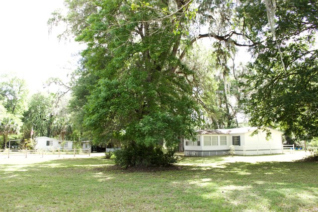 1035 642nd Street, Old Town, FL 32693
