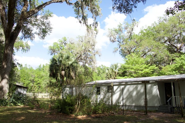 1025 642nd Street, Old Town, FL 32693
