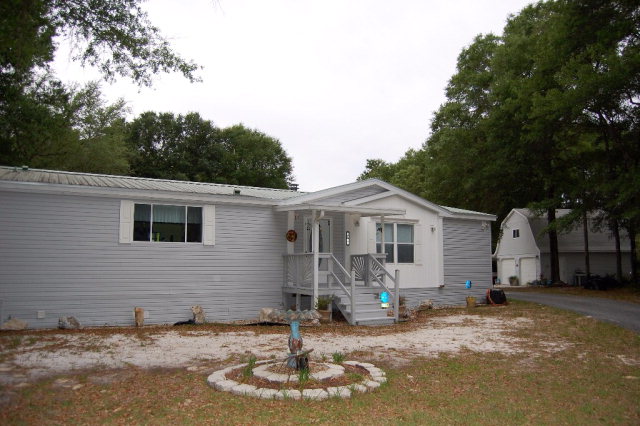 2769 50th Ave, Trenton, FL 32693