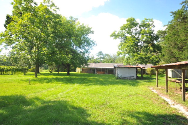 5770 County Road 344, Trenton, FL 32693