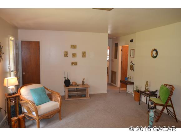10003 Northeast County Road 1469, Earleton, FL 32694