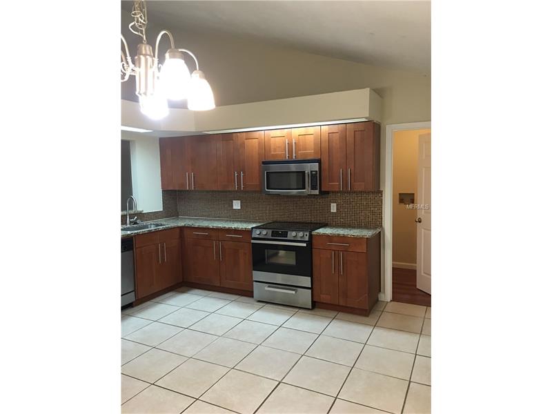 851 LAKE JACKSON CIRCLE, Apopka, FL 32703