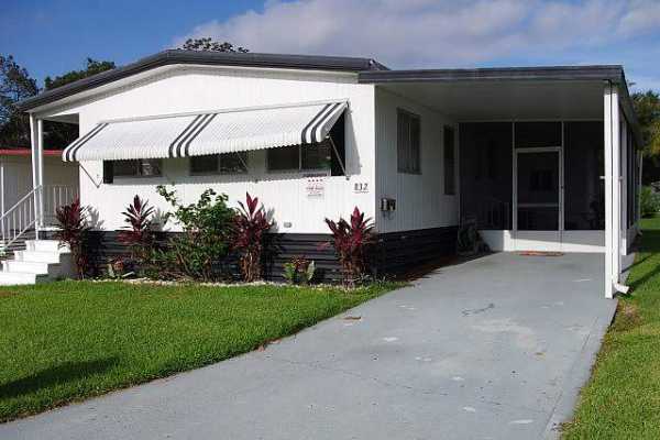 Lake Kathryn Estates832 Poinsettia StCasselberry, FL 32707