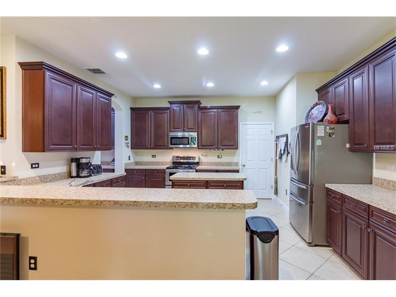 876 COUNTS CREST CIRCLE, Apopka, FL 32712
