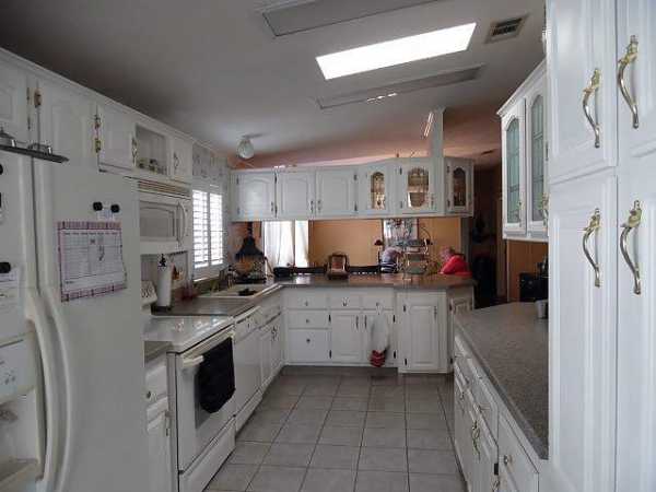 King's Lake456 Kingslake DrDebary, FL 32713