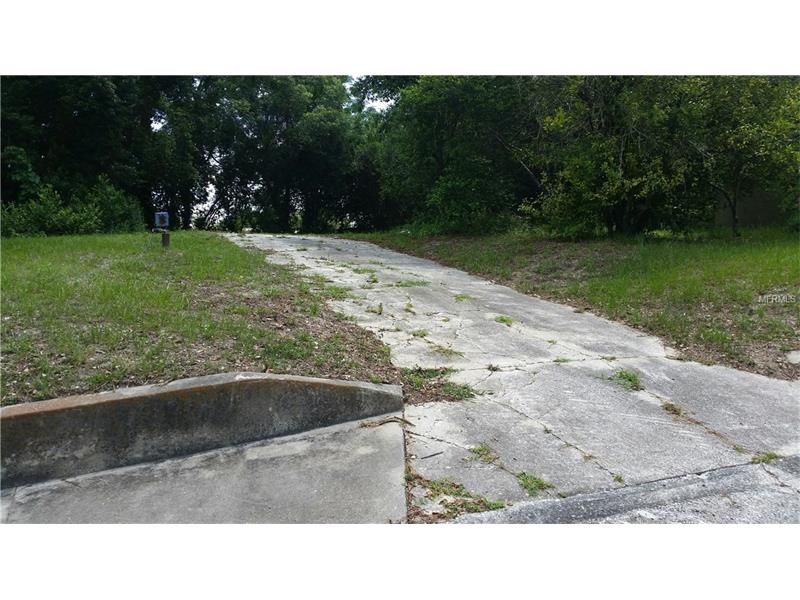109 PLANTATION ROAD, Debary, FL 32713