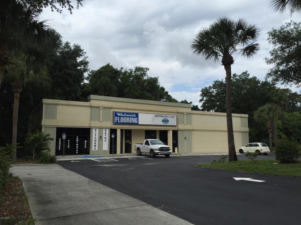 1328 N WOODLAND Boulevard, DeLand, FL 32720