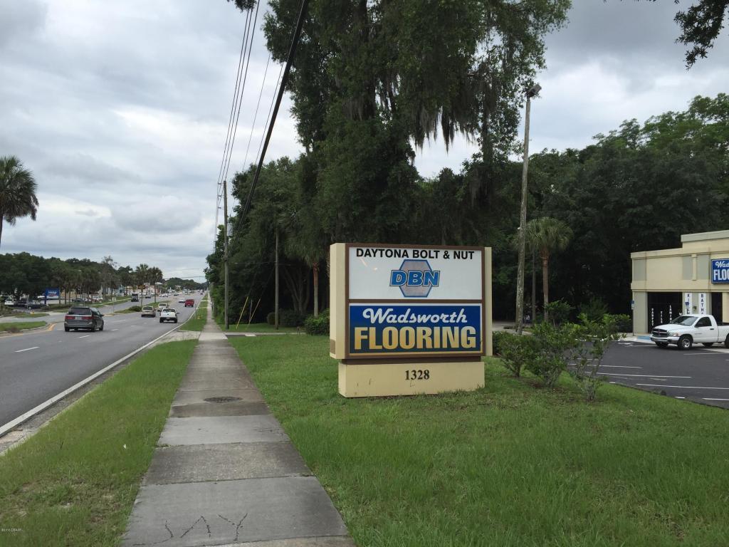 1328 N WOODLAND Boulevard, DeLand, FL 32720