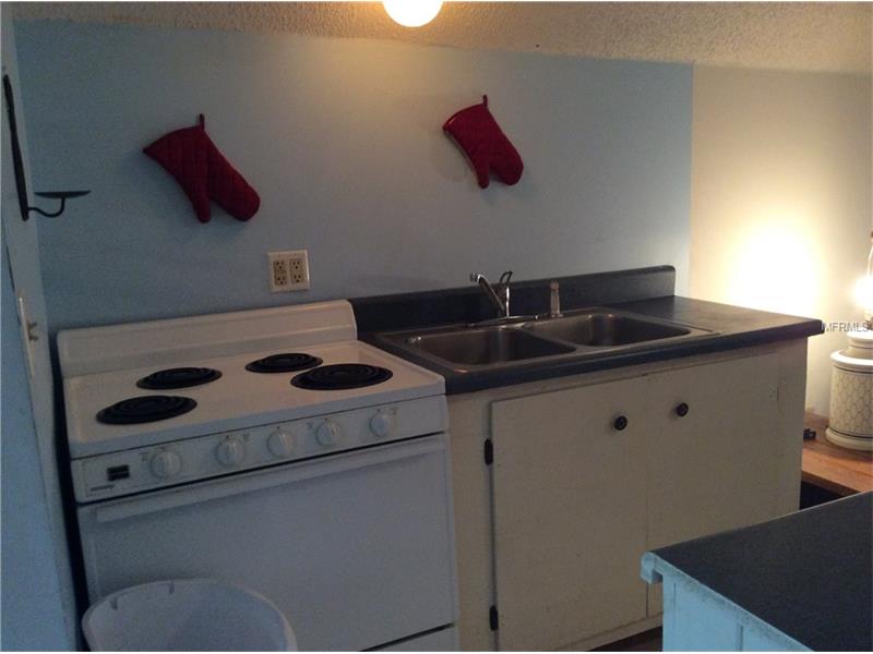 138 W HOWRY AVENUE, Deland, FL 32720