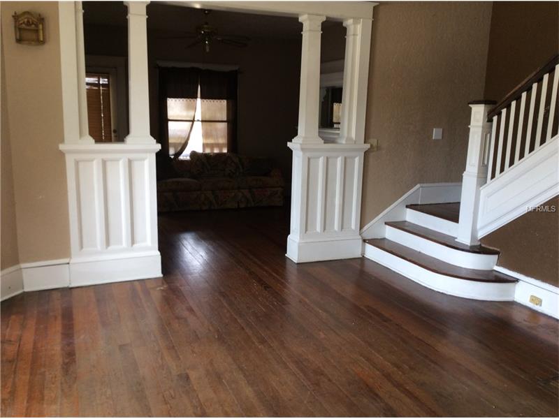 138 W HOWRY AVENUE, Deland, FL 32720