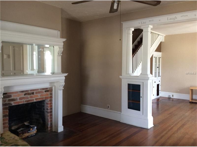 138 W HOWRY AVENUE, Deland, FL 32720