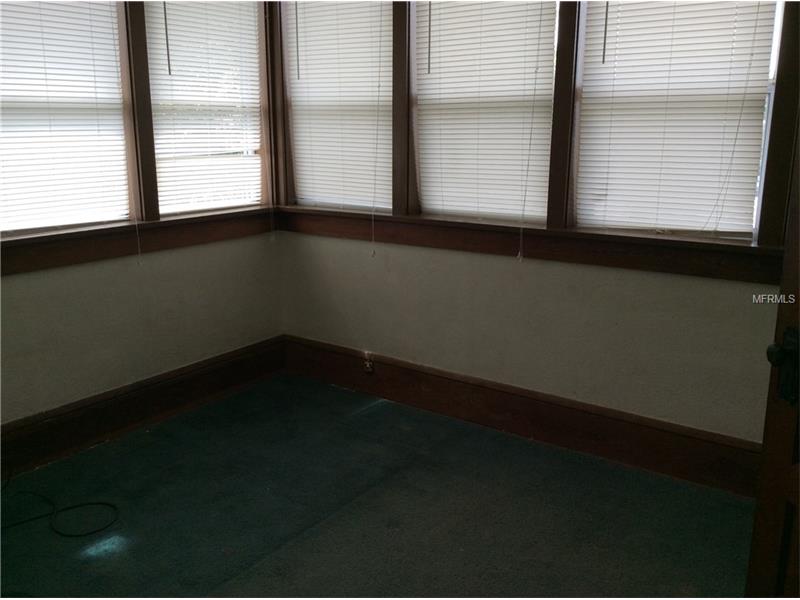 138 W HOWRY AVENUE, Deland, FL 32720